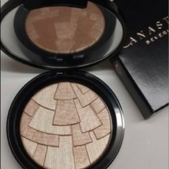 SO HOLLYWOOD🔥Anastasia Beverly Hills Illuminator - Picture 4 of 8
